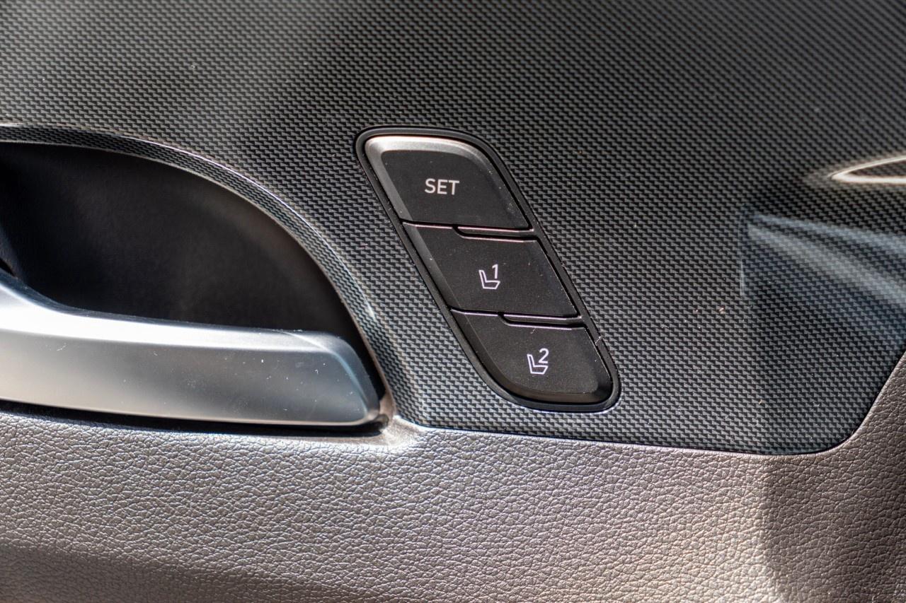 2021 Hyundai Santa Fe Hybrid Luxury AWD Photo