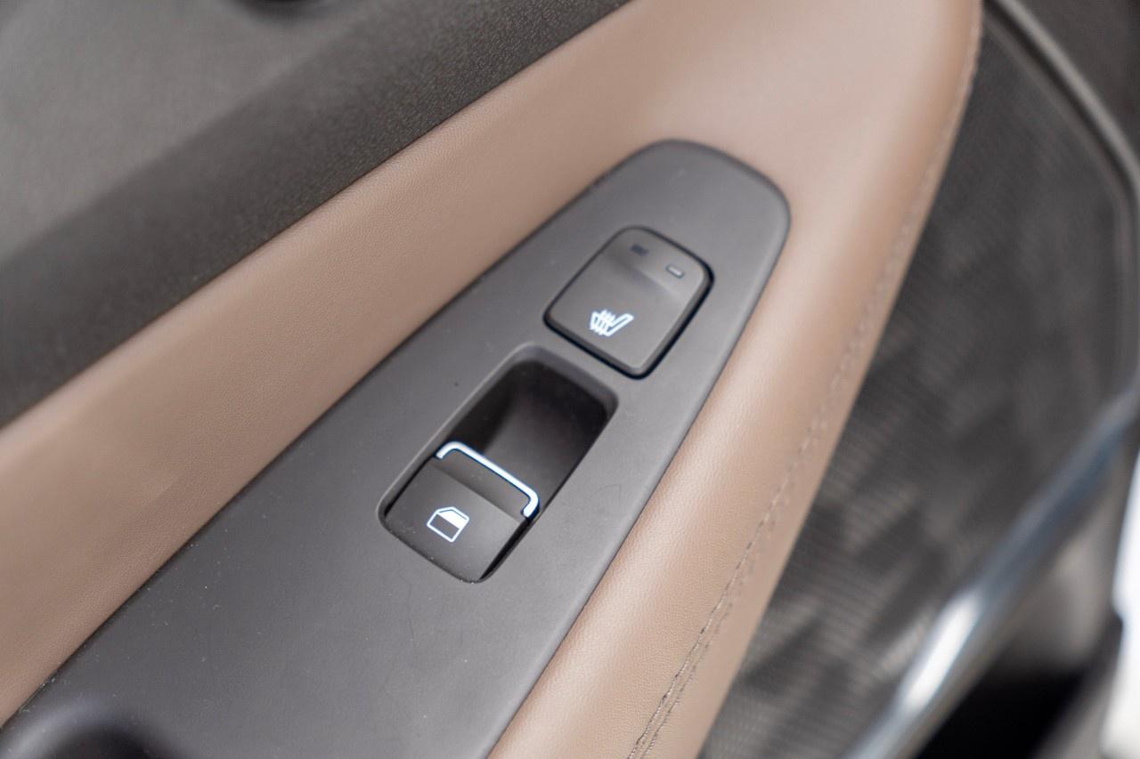 2021 Hyundai Santa Fe Hybrid Luxury AWD Photo