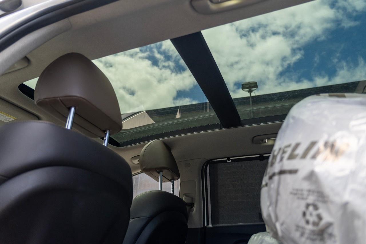 2021 Hyundai Santa Fe Hybrid Luxury AWD Photo