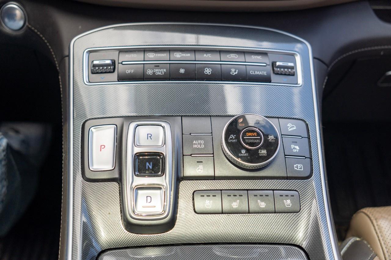 2021 Hyundai Santa Fe Hybrid Luxury AWD Photo