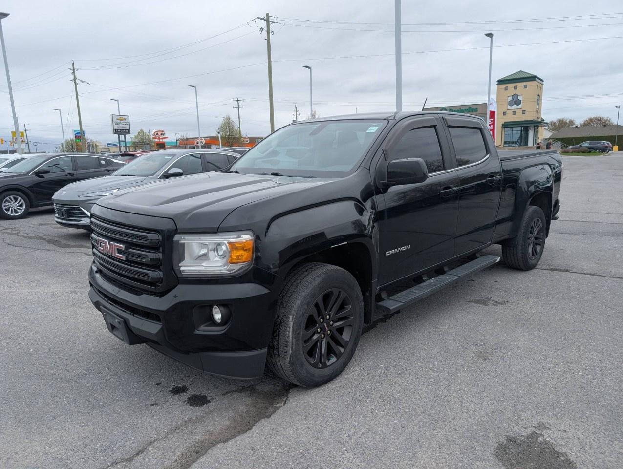 2018 GMC Canyon Crew Cab Long Box 4-Wheel Drive SLE Photo4