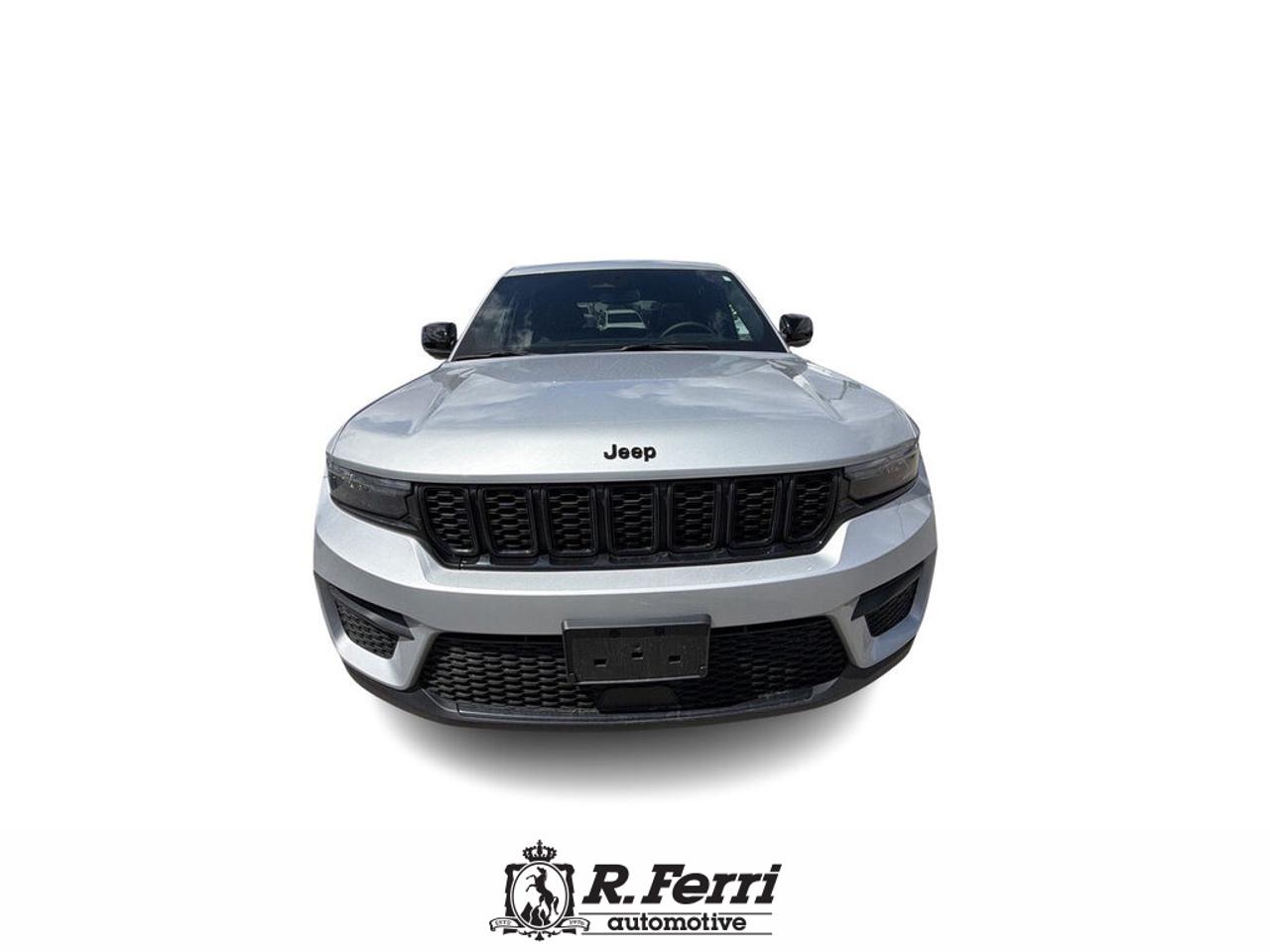 2024 Jeep Grand Cherokee Laredo 4dr 4x4 Photo3