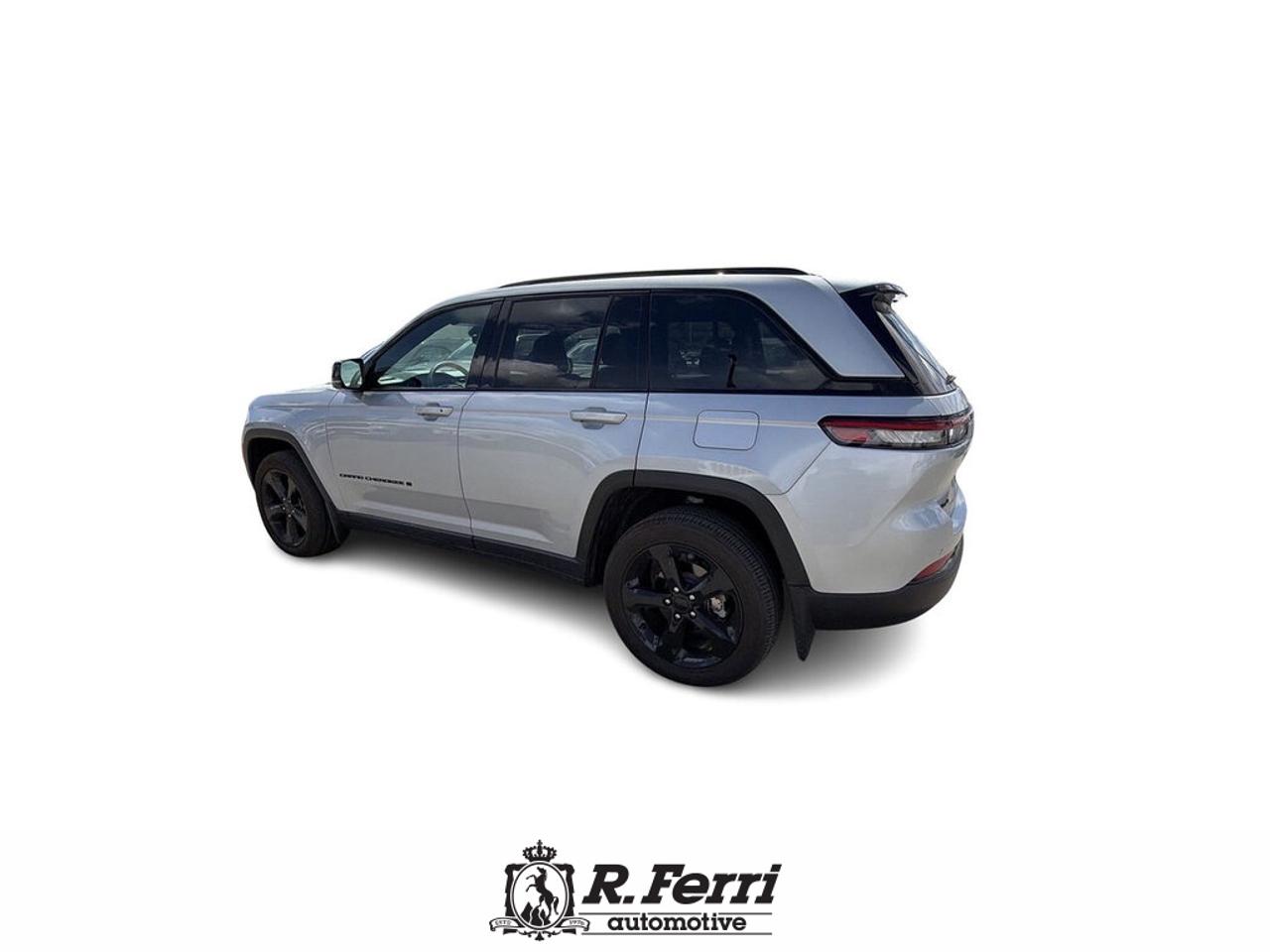 2024 Jeep Grand Cherokee Laredo 4dr 4x4 Photo