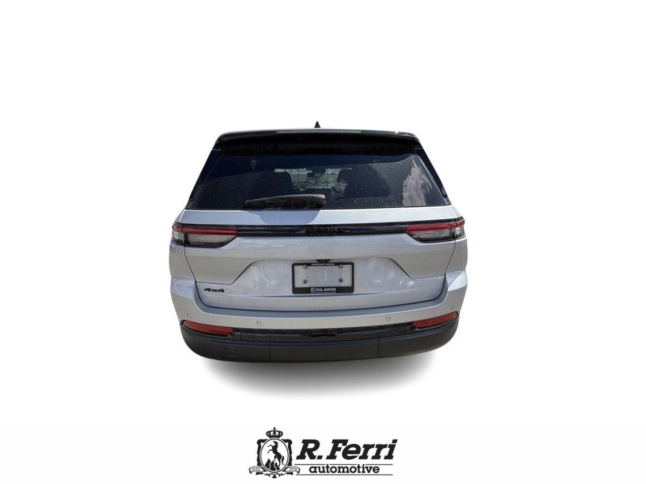 2024 Jeep Grand Cherokee Laredo 4dr 4x4 Photo