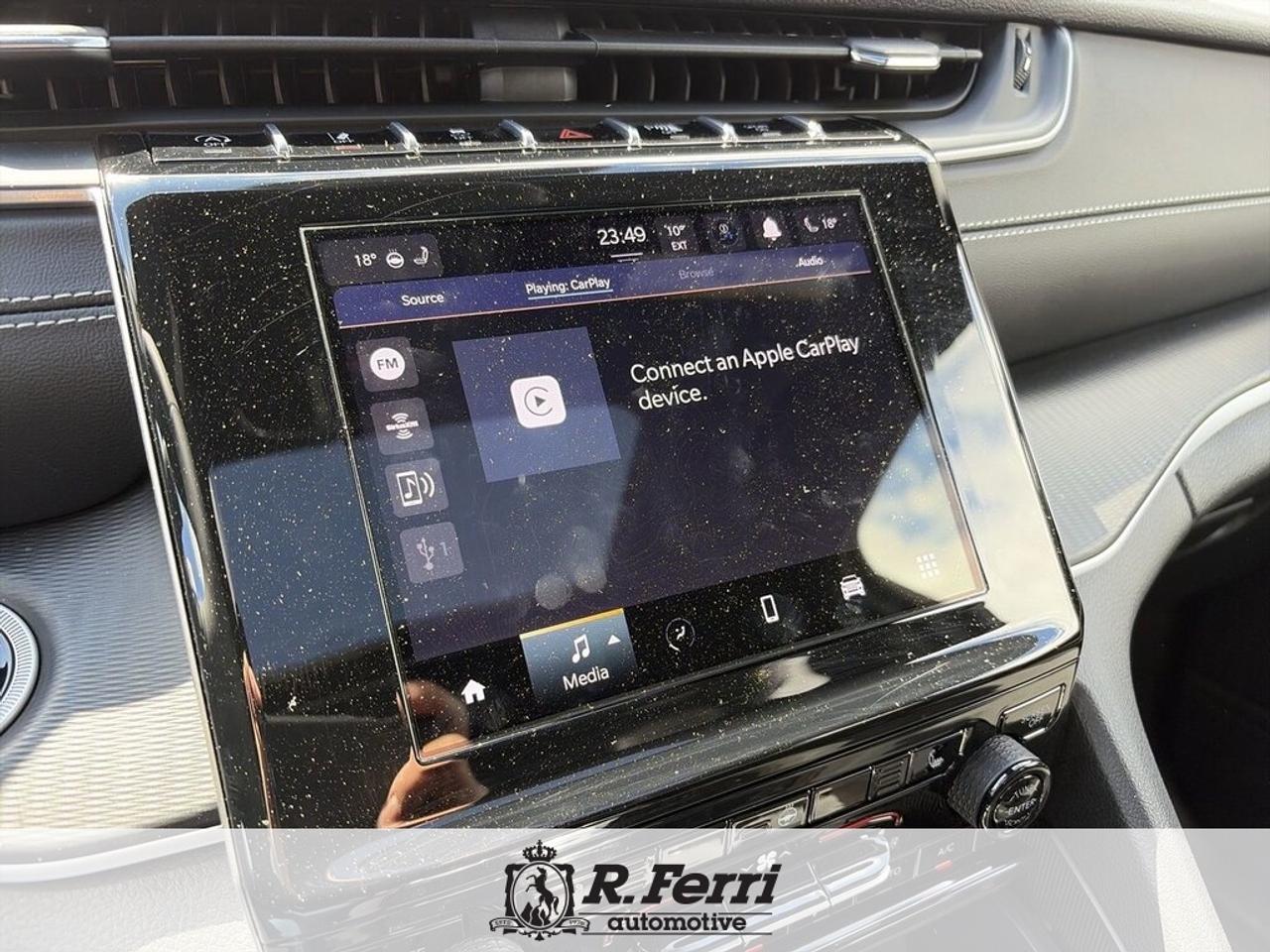 2024 Jeep Grand Cherokee Laredo 4dr 4x4 Photo