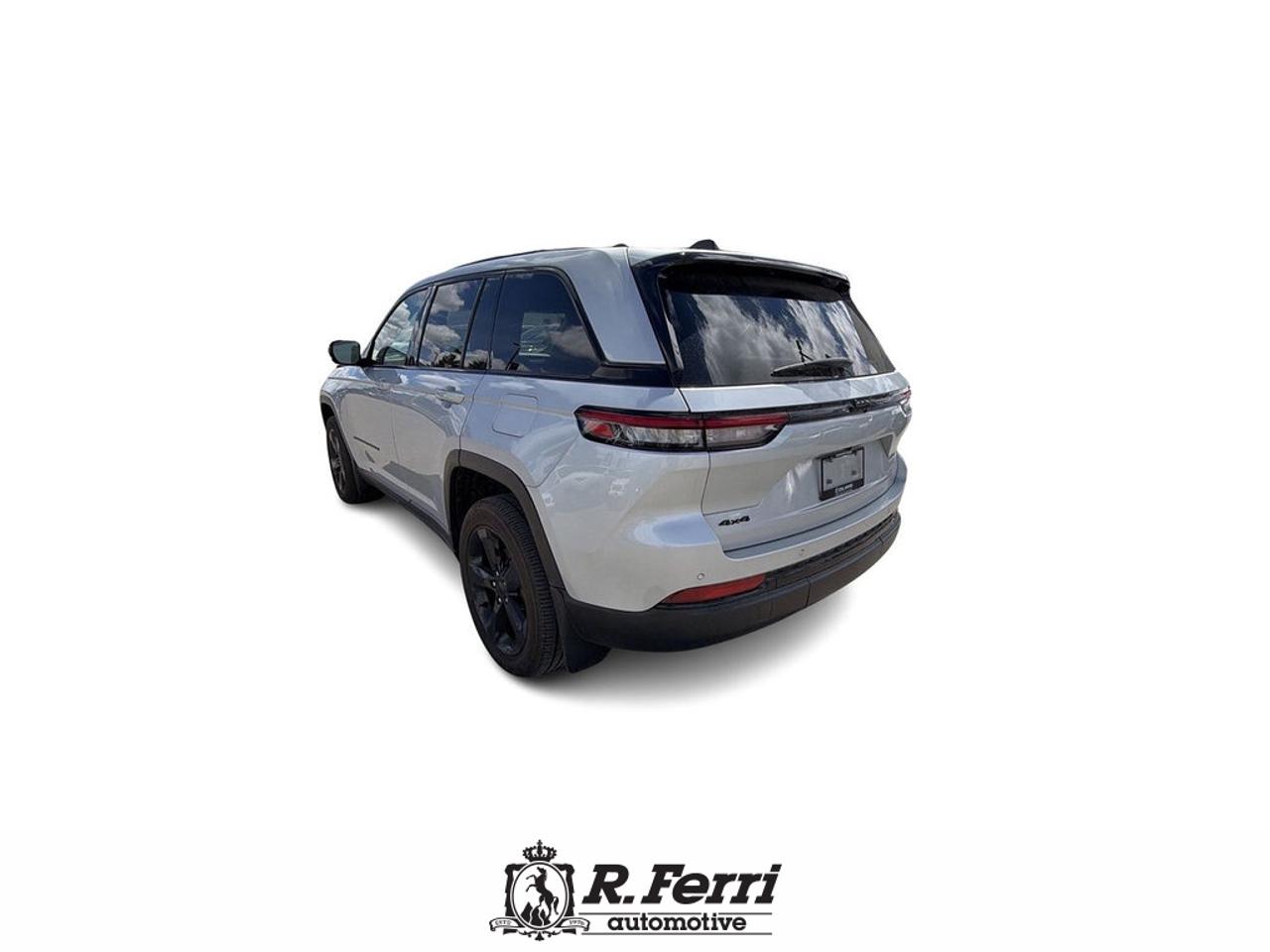 2024 Jeep Grand Cherokee Laredo 4dr 4x4 Photo