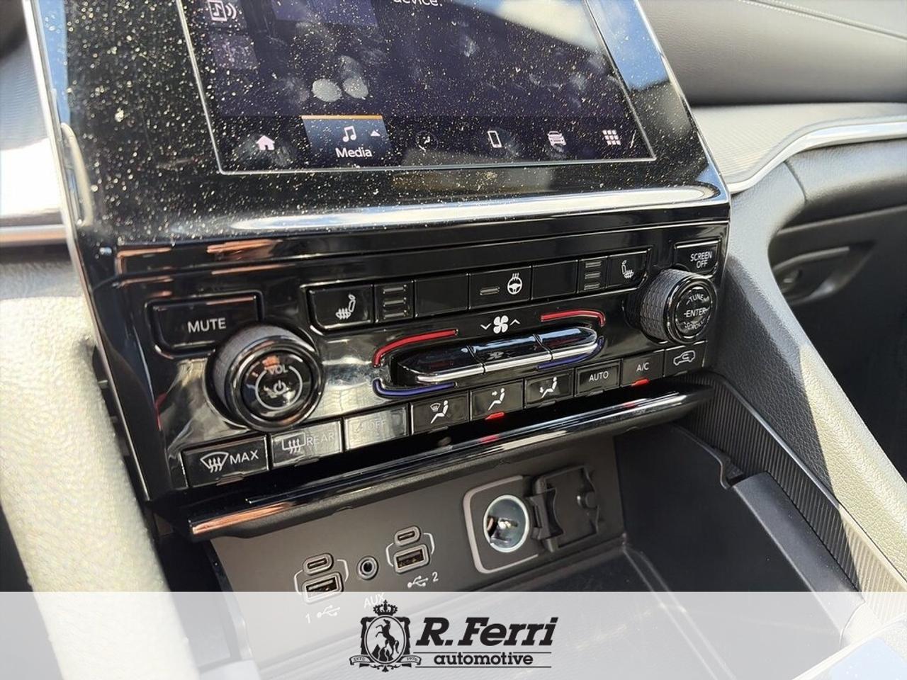 2024 Jeep Grand Cherokee Laredo 4dr 4x4 Photo