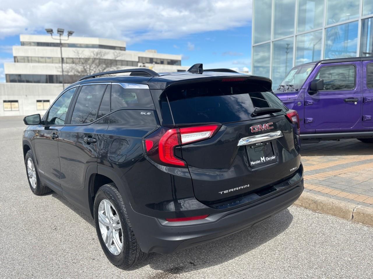 2023 GMC Terrain SLE All-wheel Drive Photo