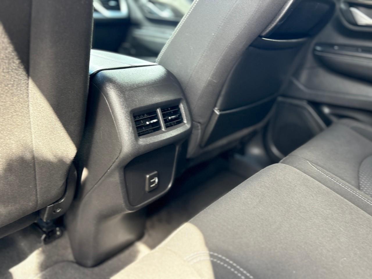 2023 GMC Terrain SLE All-wheel Drive Photo