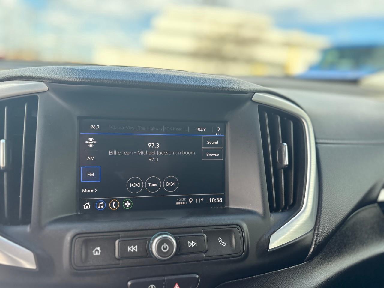 2023 GMC Terrain SLE All-wheel Drive Photo