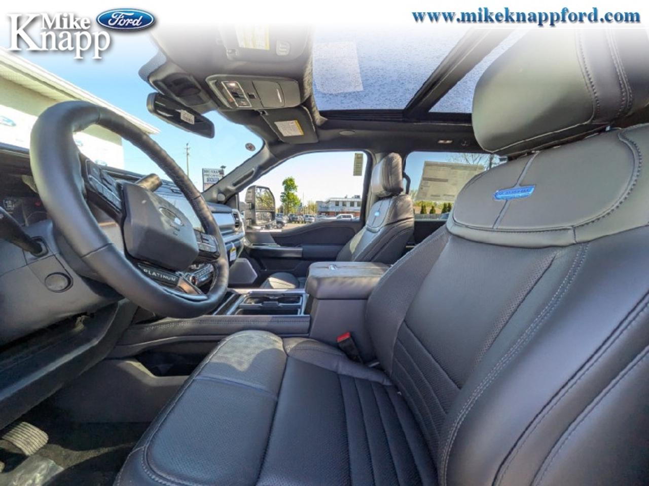 2026 Ford F-350 Super Duty Platinum Photo