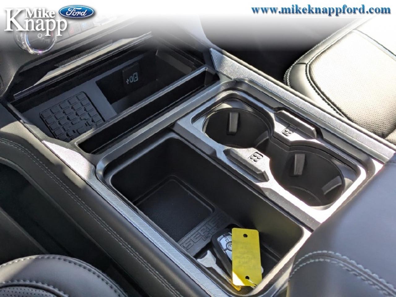 2026 Ford F-350 Super Duty Platinum Photo