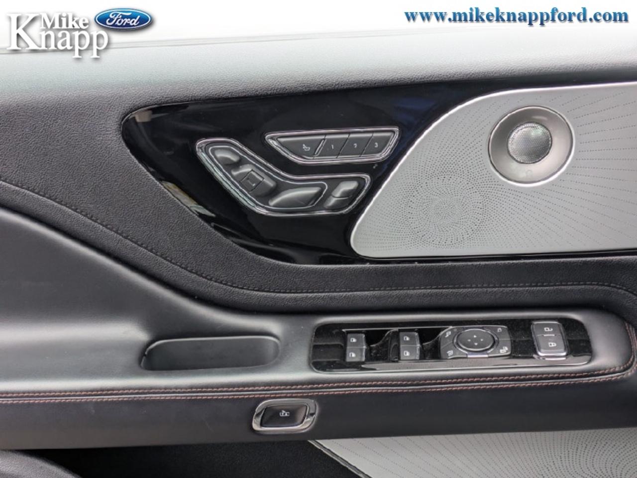 2020 Lincoln Aviator Reserve Photo
