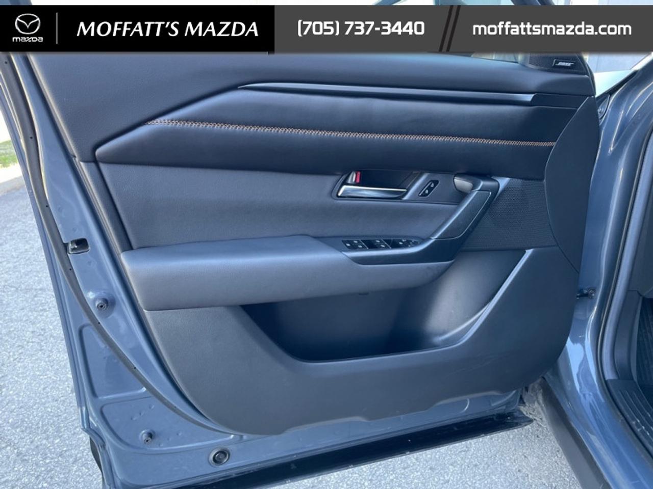 2025 Mazda CX-50 GT Photo