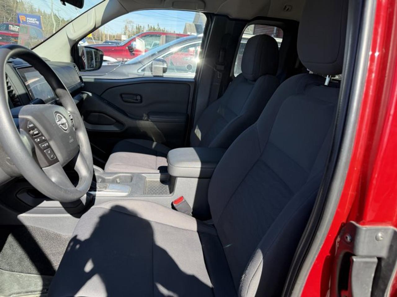 2022 Nissan Frontier S King Cab 4X4 | Adaptive Cruise | CarPlay + Android | Rear Camera | BSW | FCW | and More ! Photo2