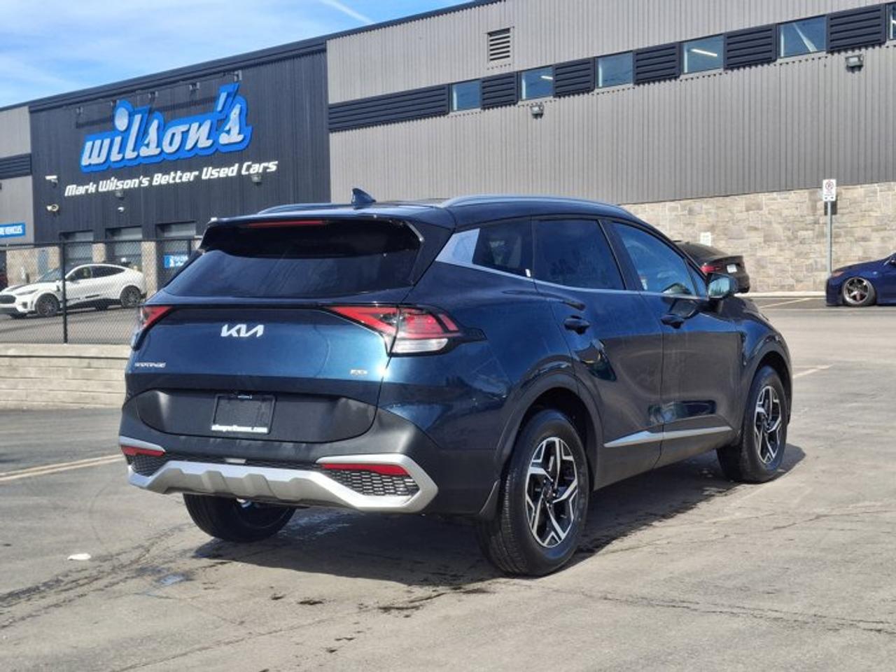 2025 Kia Sportage LX AWD | Heated Seats | CarPlay + Android | Rear Camera | and More ! Photo