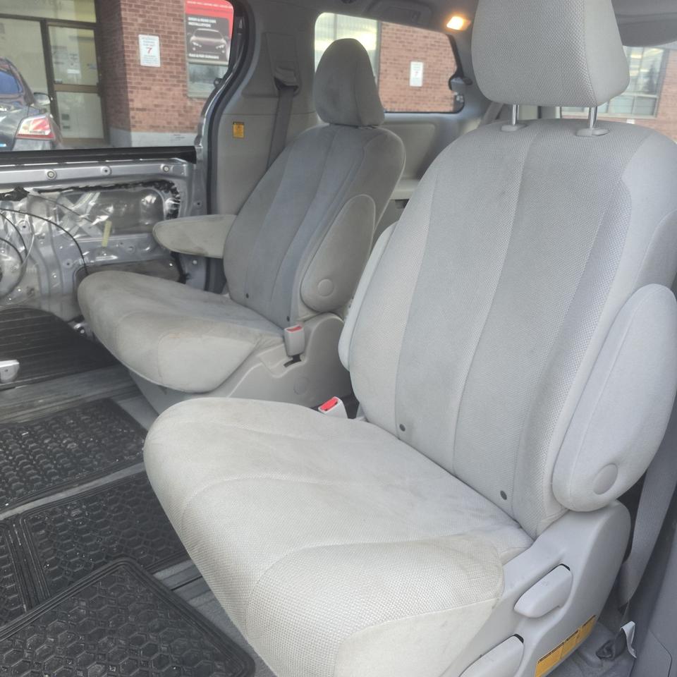 2011 Toyota Sienna CE Photo