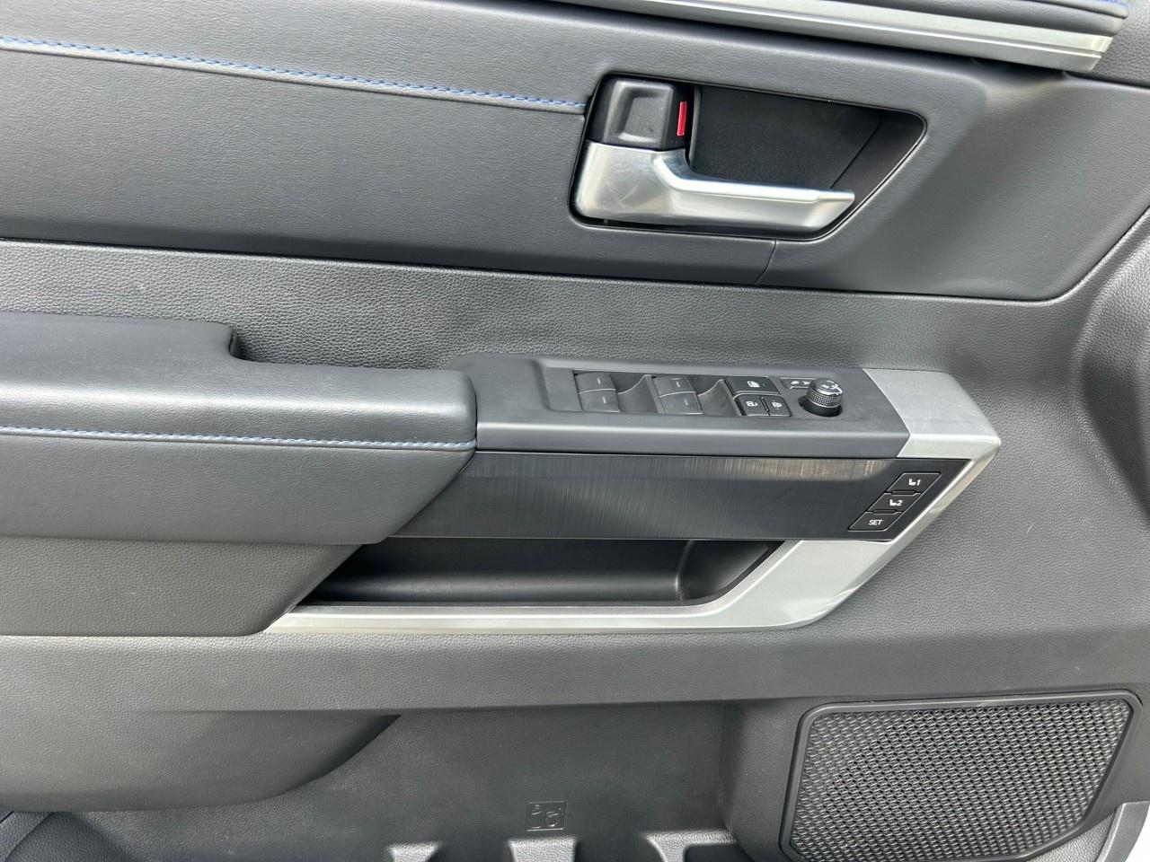 2025 Toyota Tundra 4x4 Crewmax Platinum Long Bed Photo