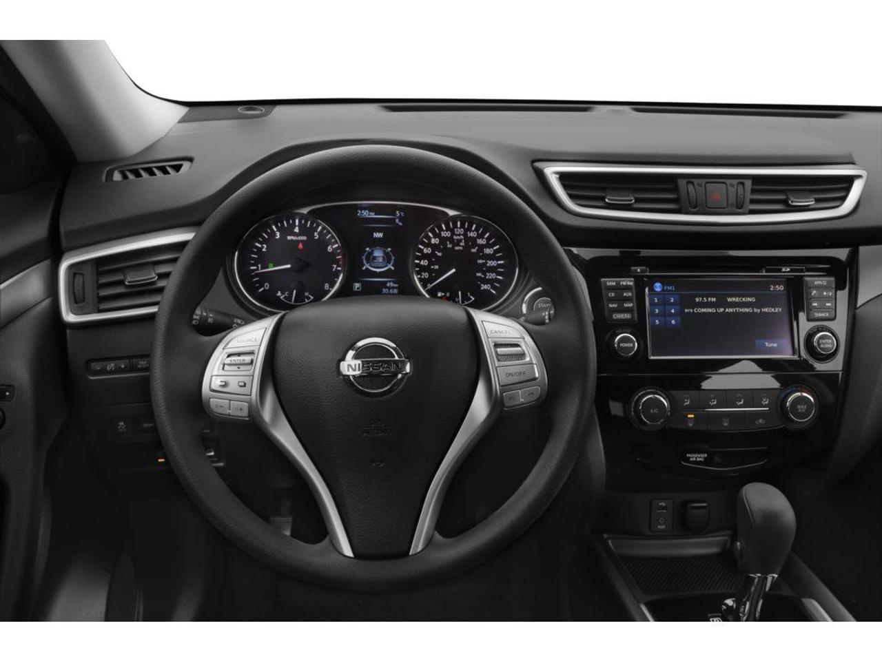 2016 Nissan Rogue SV Photo