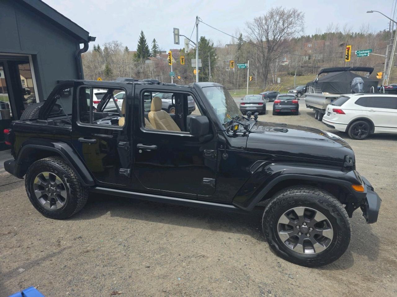 2018 Jeep Wrangler Unlimited Sahara Unlimited Sahara Photo2