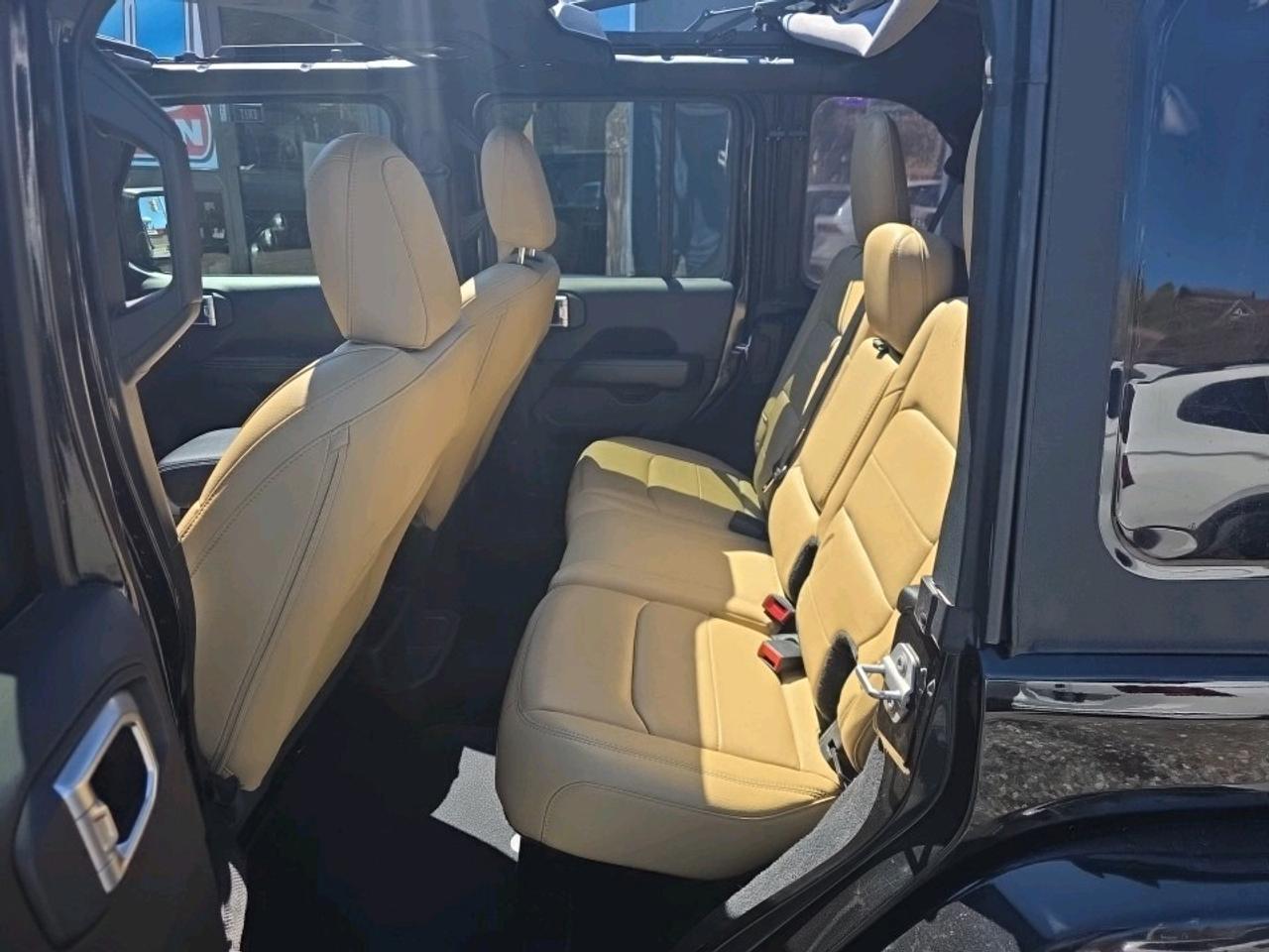 2018 Jeep Wrangler Unlimited Sahara Unlimited Sahara Photo