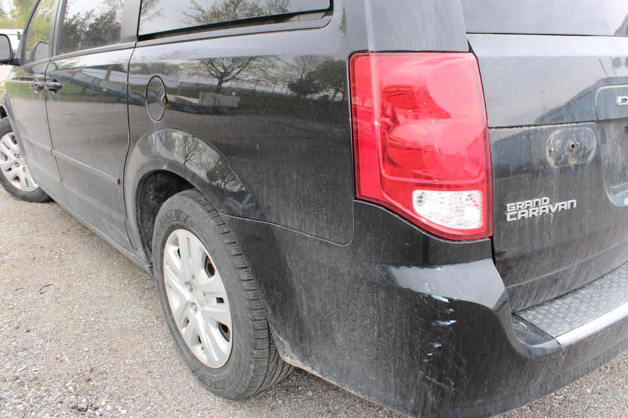 2015 Dodge Grand Caravan SXT Photo