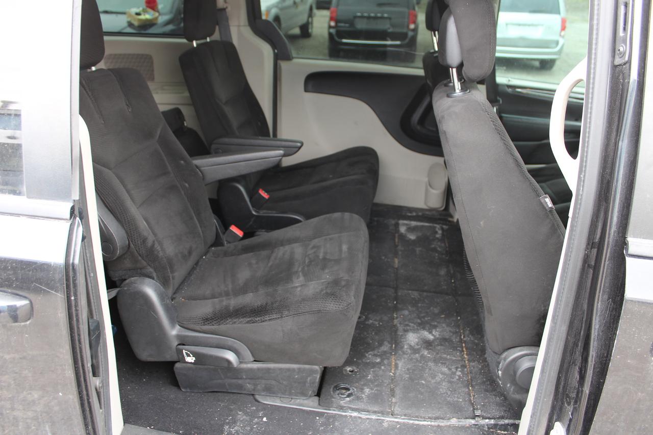 2015 Dodge Grand Caravan SXT Photo