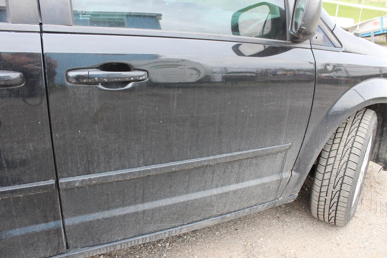 2015 Dodge Grand Caravan SXT Photo