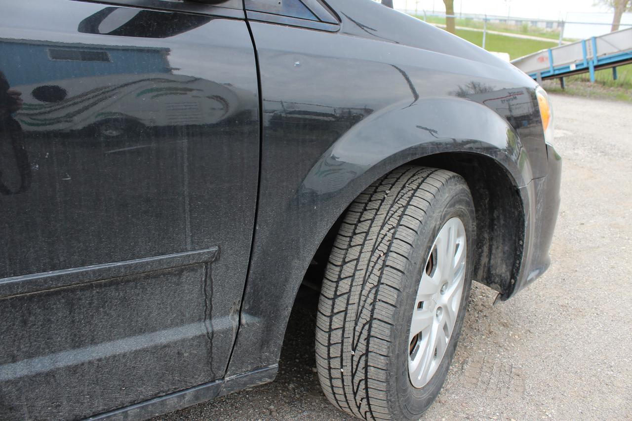 2015 Dodge Grand Caravan SXT Photo