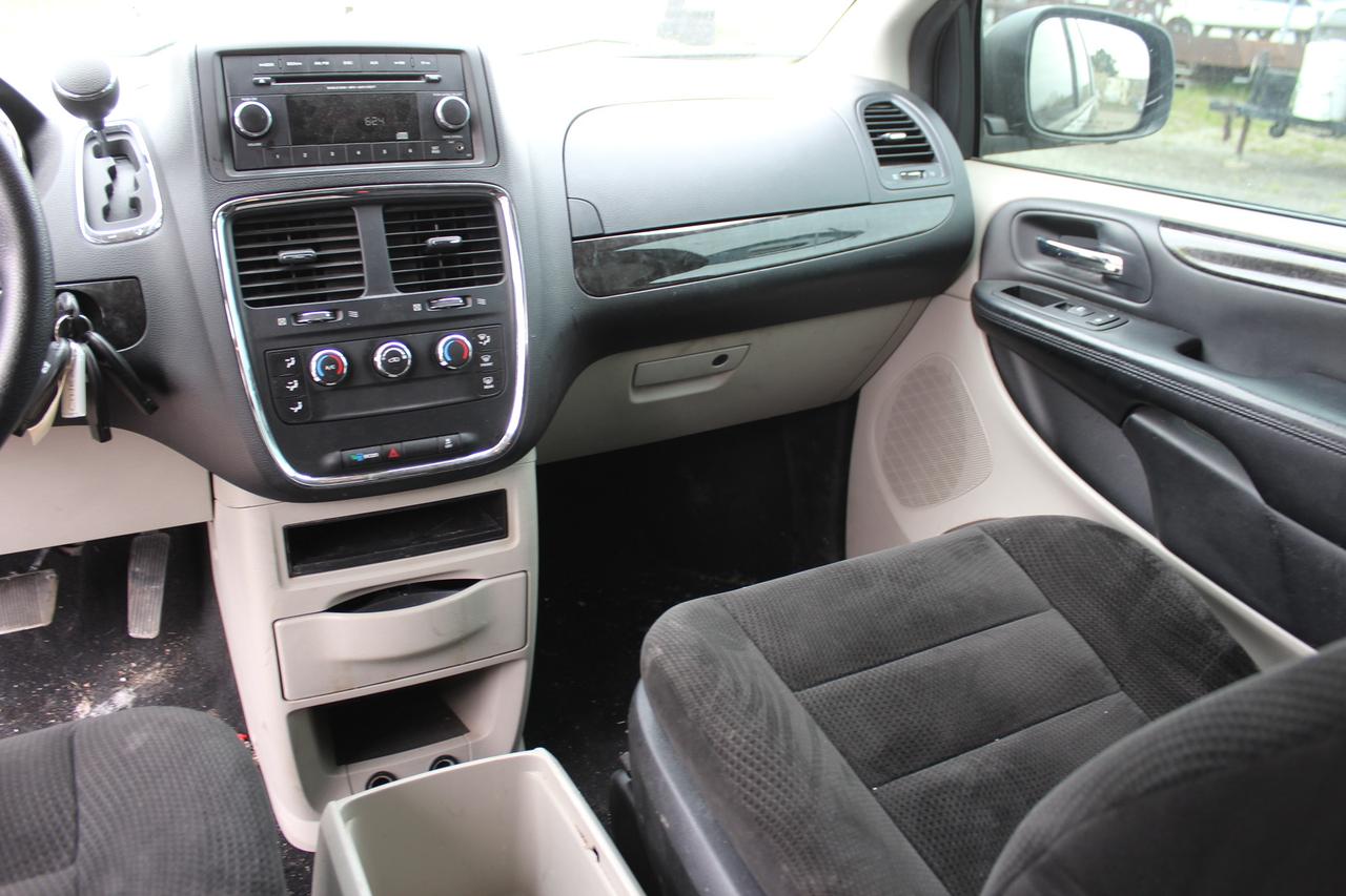 2015 Dodge Grand Caravan SXT Photo