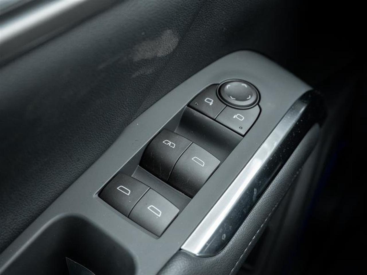 2026 Chevrolet Traverse LT Photo