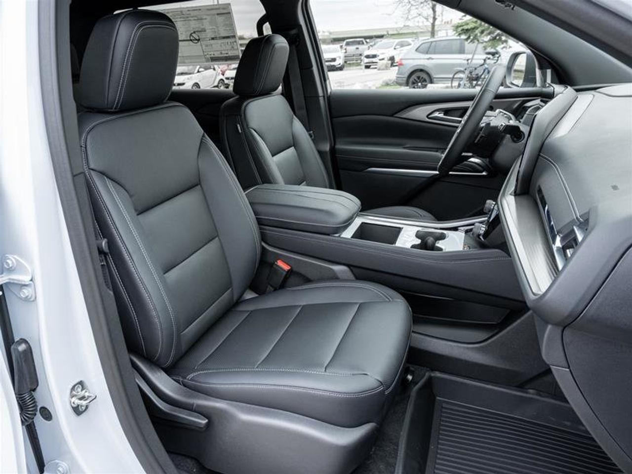 2026 Chevrolet Traverse LT Photo