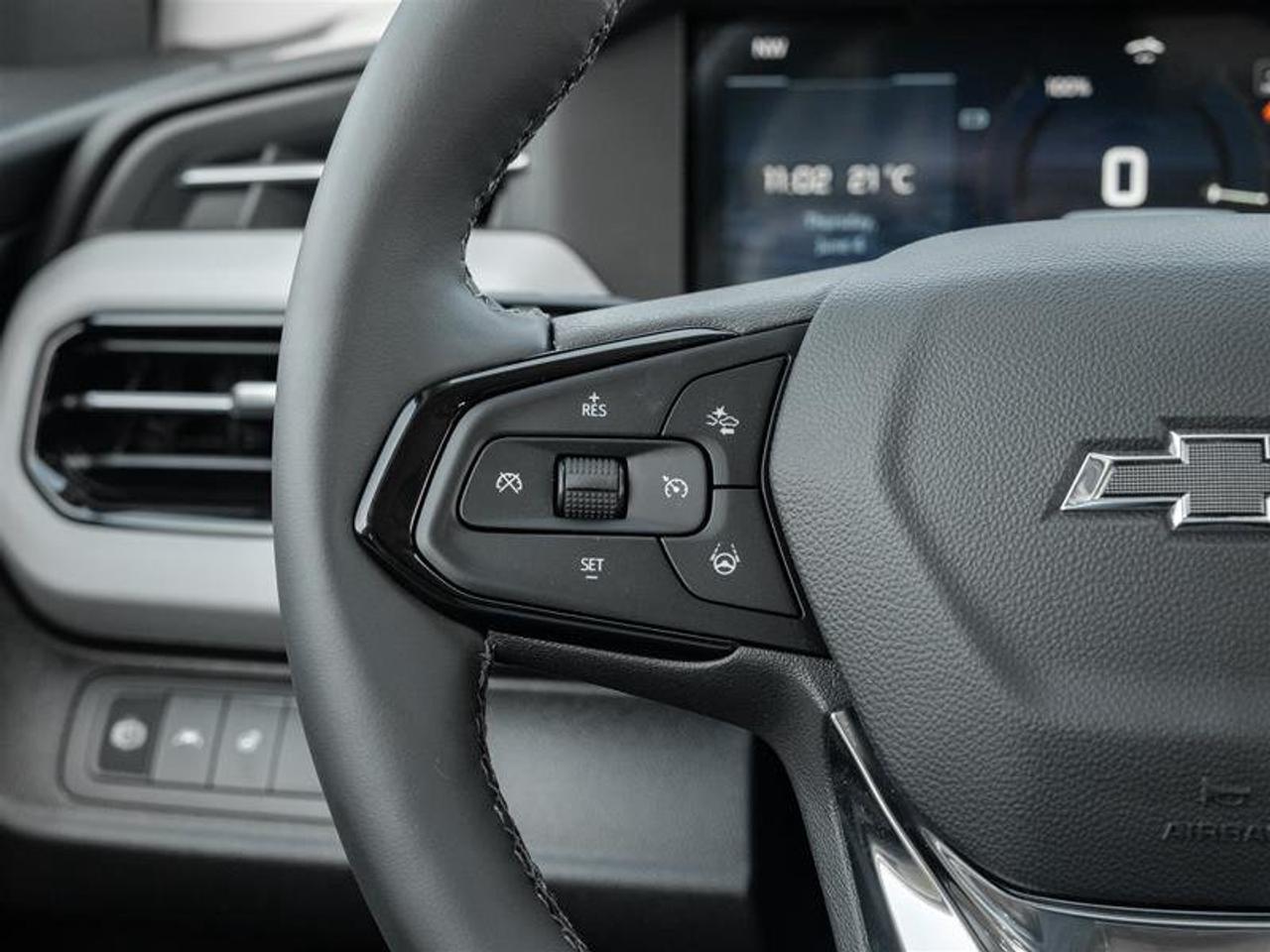 2027 Chevrolet Bolt RS Photo