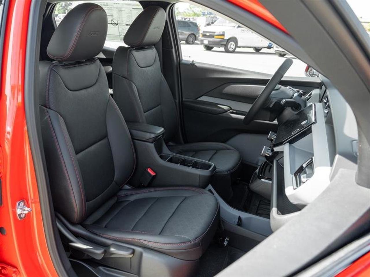 2027 Chevrolet Bolt RS Photo