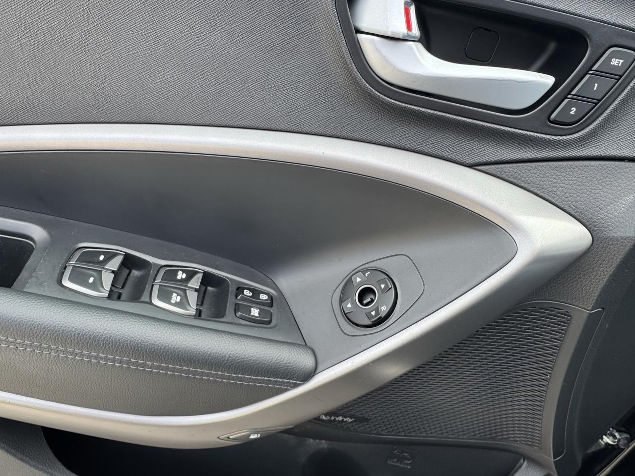 2016 Hyundai Santa Fe Sport Limited Adventure Edition Photo