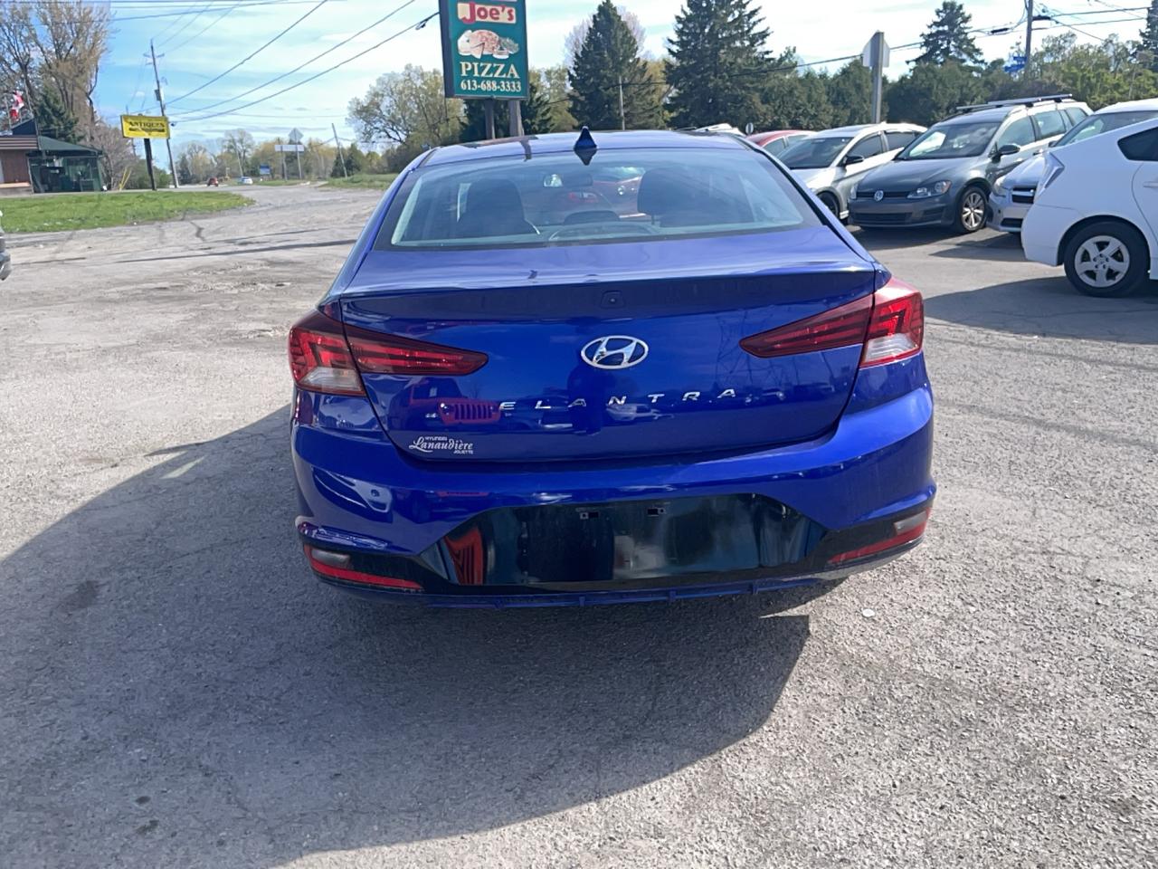 2019 Hyundai Elantra Preferred REBUILT TITLE Photo4