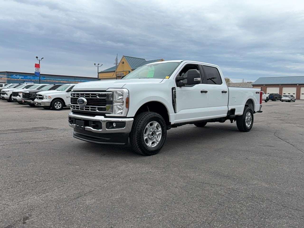 2026 Ford F-250 XLT 4WD CrewCab 7.3L8cylGas  8' Box