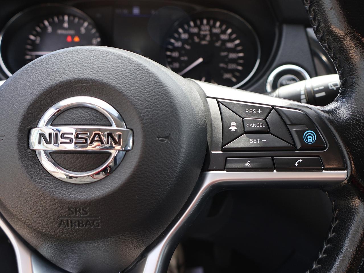 2020 Nissan Rogue Sport Qashqai SL AWD CERTIFIED *ACCIDENT FREE*NISSAN MAINTAIN* CAMERA NAV BLUETOOTH LEATHER HEATED SEATS CRUISE ALLOYS Photo