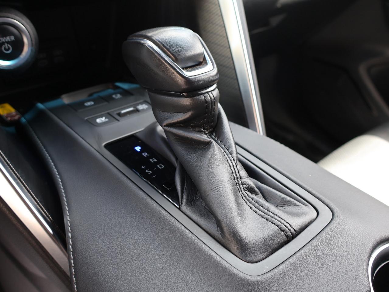 2023 Toyota Venza XLE HYBRID AWD *1 OWNER*TOYOTA MAINTAIN* CAMERA NAV BLUETOOTH LEATHER HEATED SEATS CRUISE ALLOYS Photo