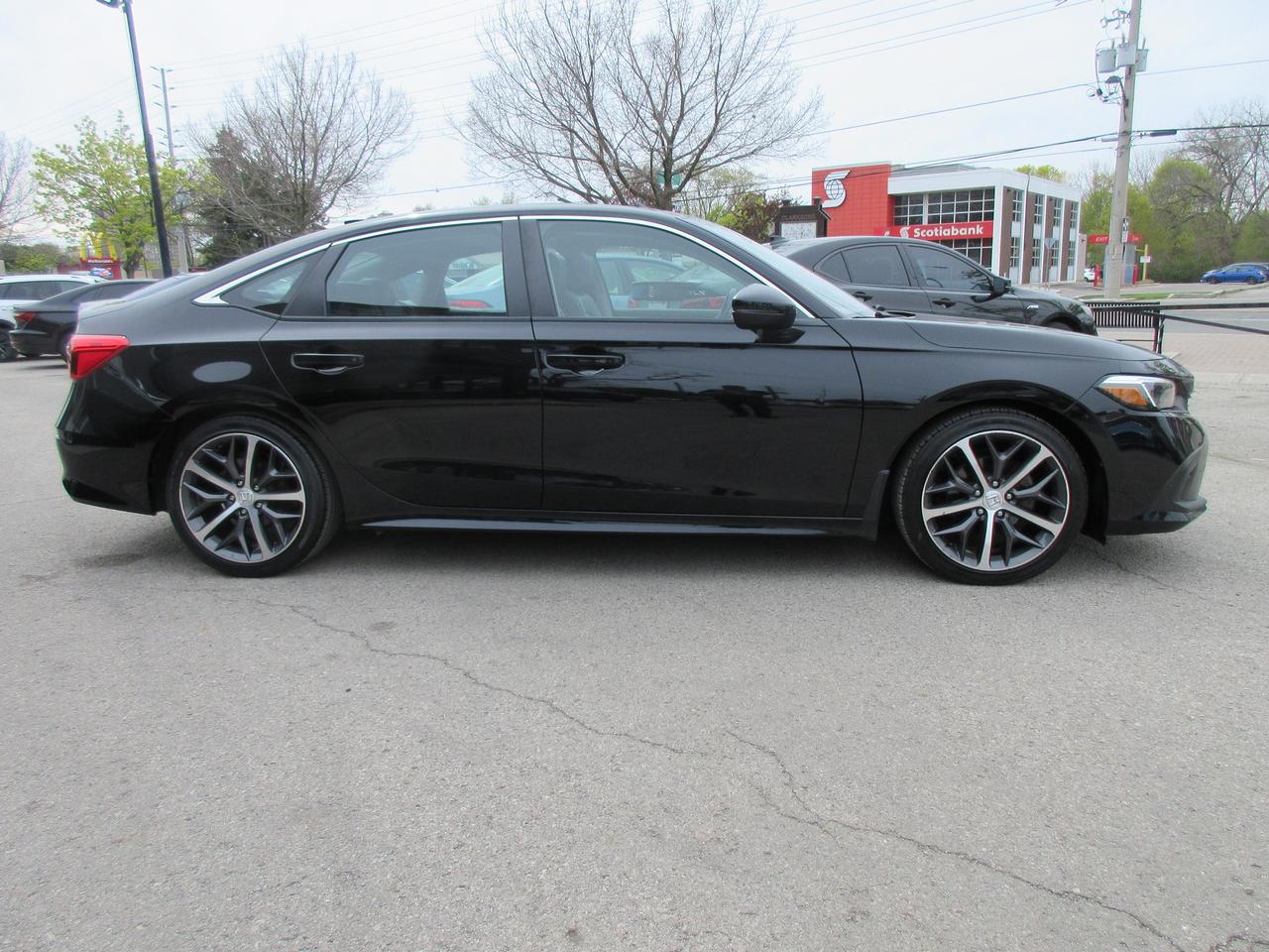 2022 Honda Civic Touring Photo