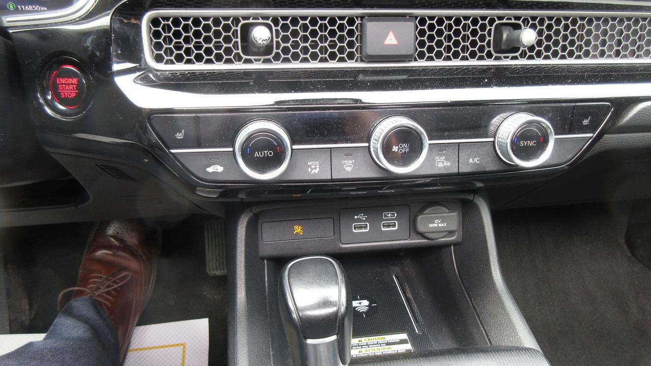 2022 Honda Civic Touring Photo