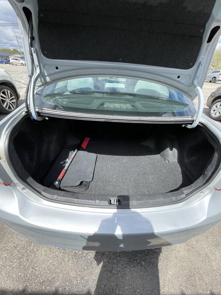 2013 Toyota Corolla LE Photo