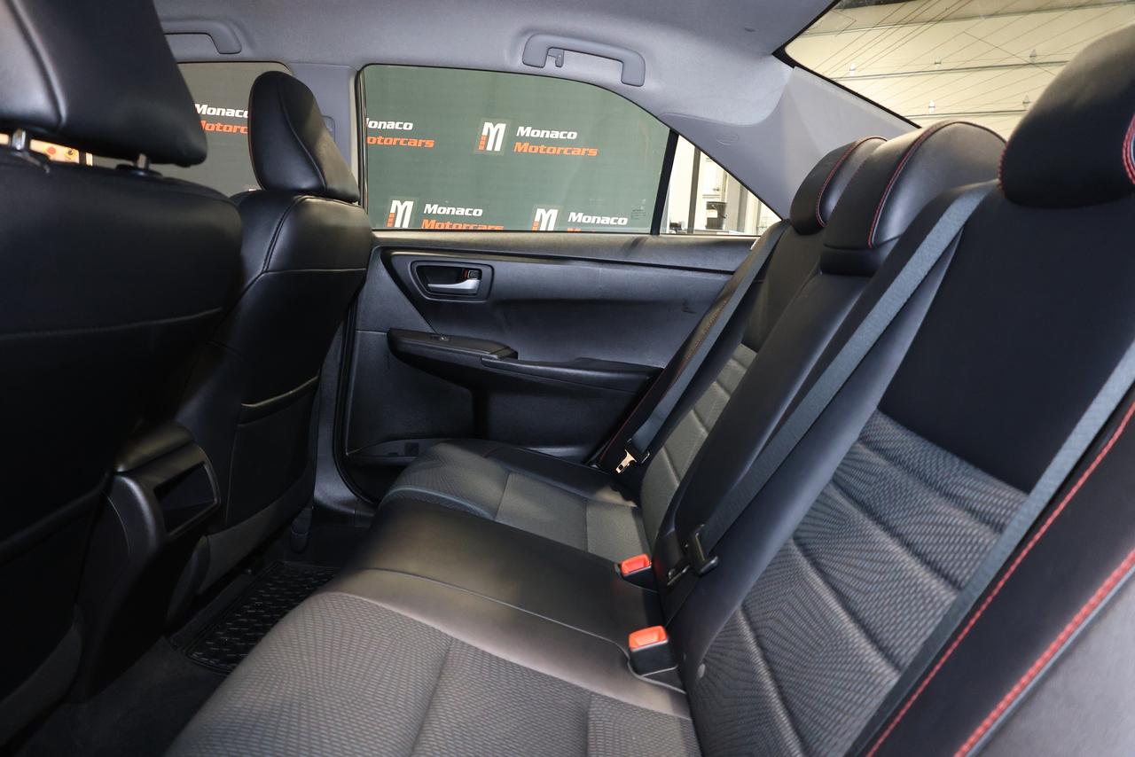 2017 Toyota Camry SE - LOW KM|CAMERA|ALLOY WHEELS|HEATED SEATS Photo