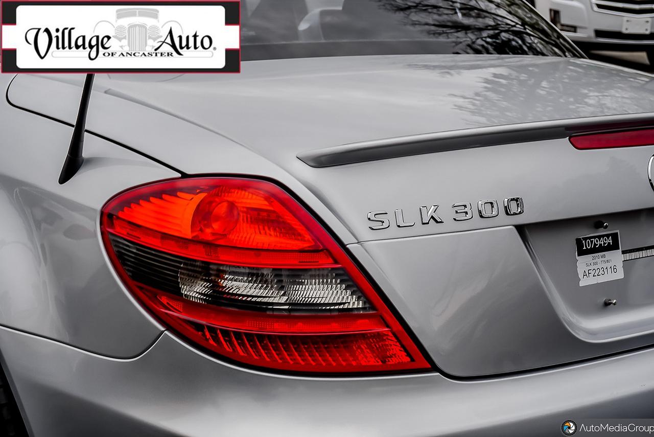 2010 Mercedes-Benz SLK 2dr Roadster SLK 300 Photo
