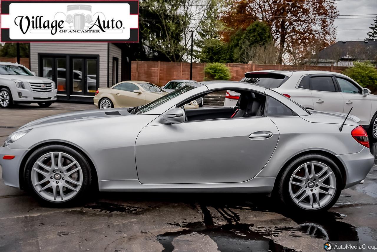 2010 Mercedes-Benz SLK 2dr Roadster SLK 300 Photo