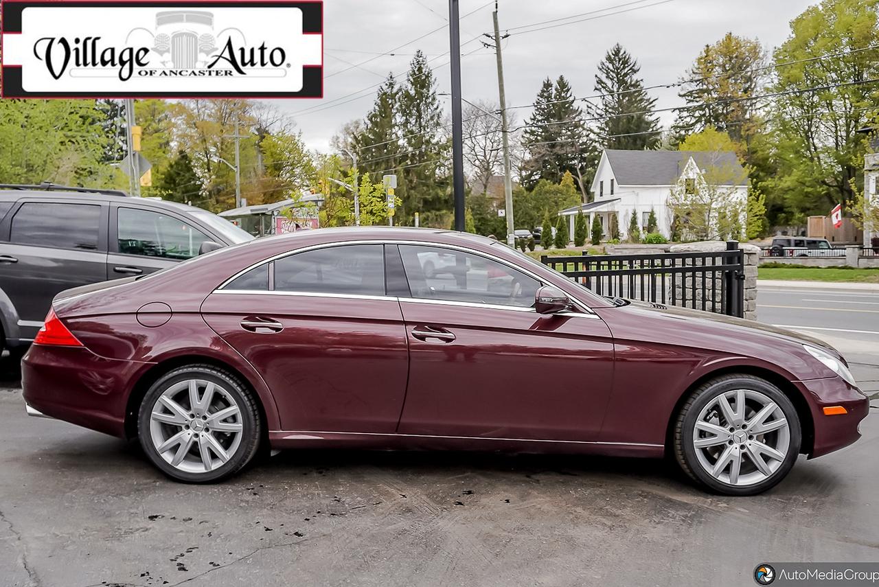 2009 Mercedes-Benz CLS-Class 4dr Sdn 5.5L Photo2