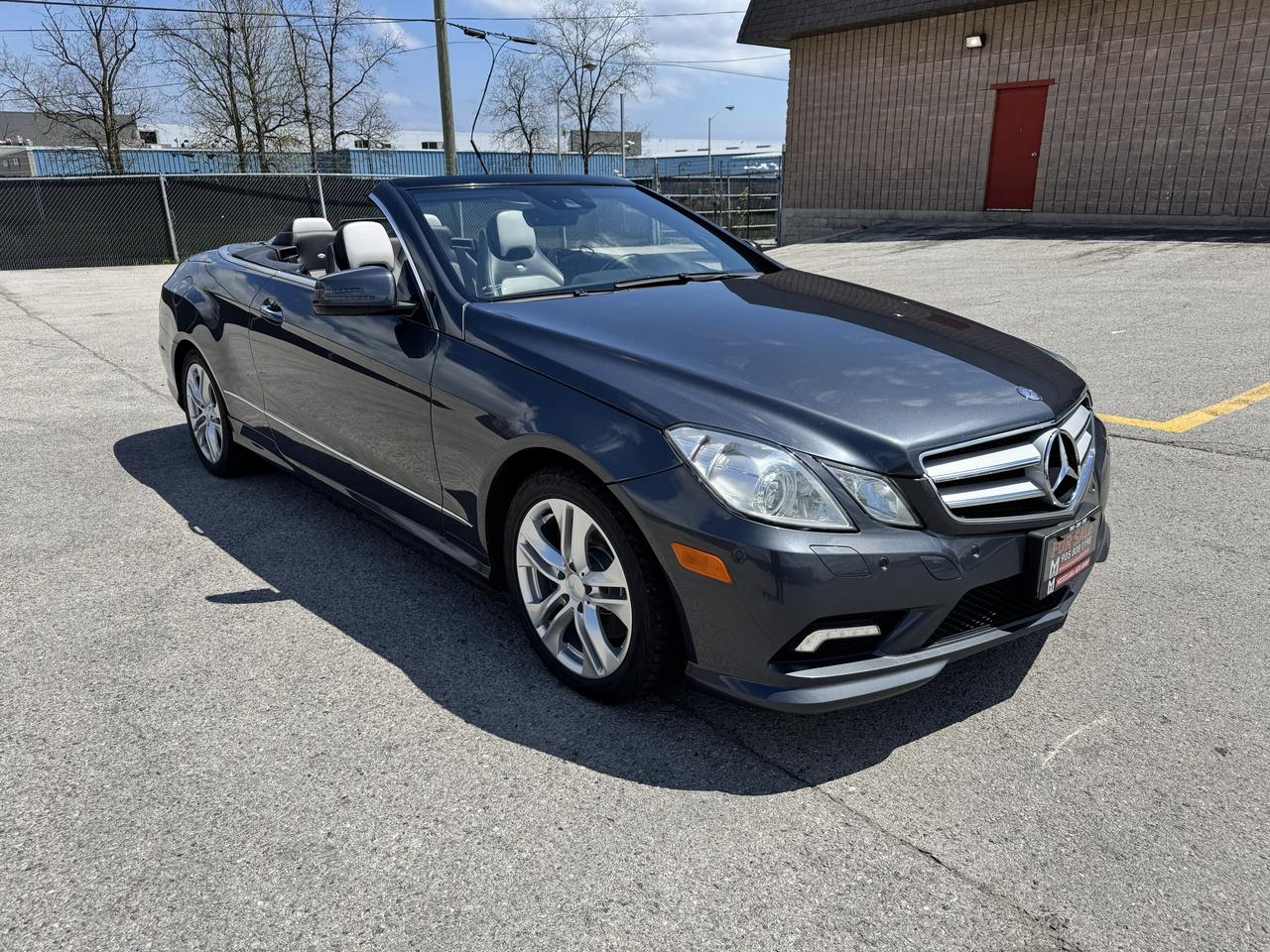 2011 Mercedes-Benz E-Class 2DR CABRIOLET E 350 RWD Photo2