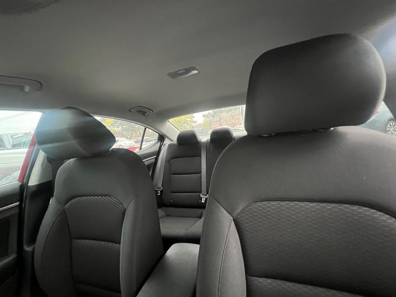 2019 Hyundai Elantra BACK CAM-HEATED SEATS- BLUETOOTH & MORE! Photo