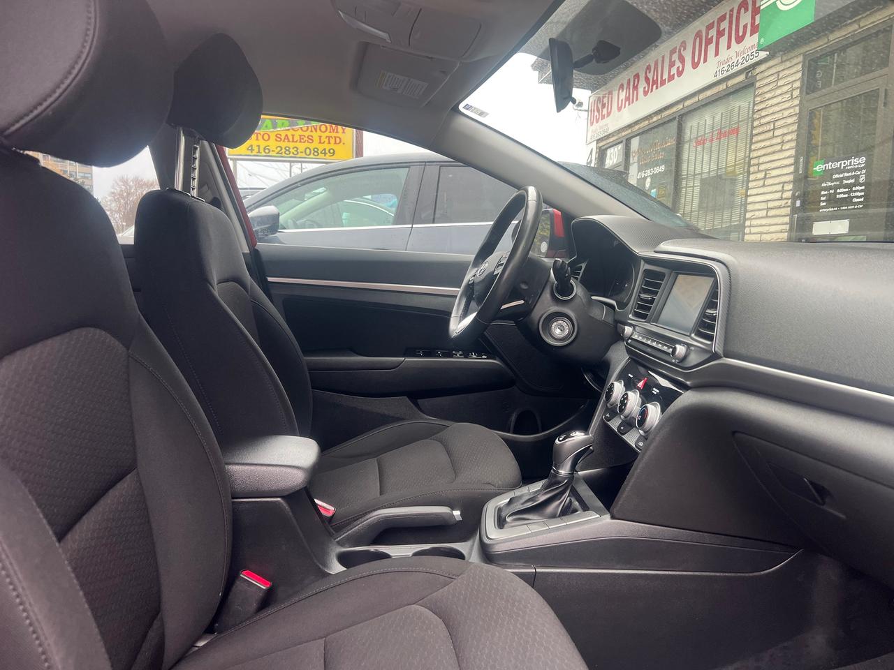 2019 Hyundai Elantra BACK CAM-HEATED SEATS- BLUETOOTH & MORE! Photo