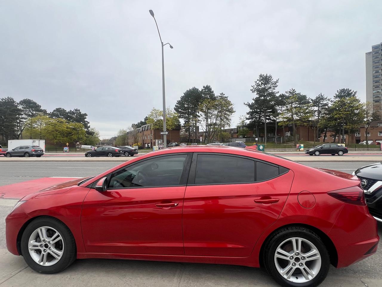 2019 Hyundai Elantra BACK CAM-HEATED SEATS- BLUETOOTH & MORE! Photo3